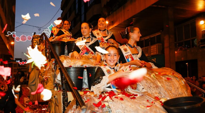 Batalla Flores Fiestas Elche agosto (2)