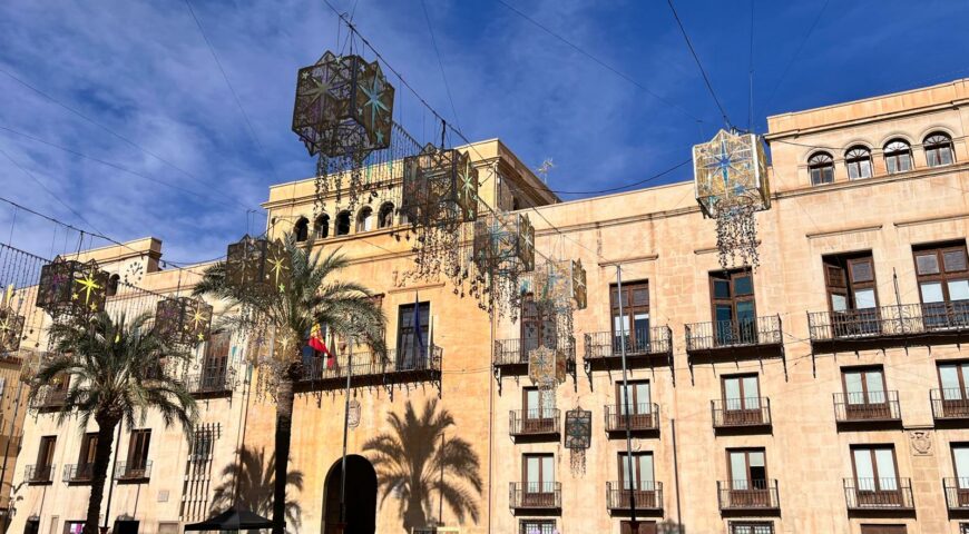 Fotos luces Navidad en la Plaça de Baix Elche