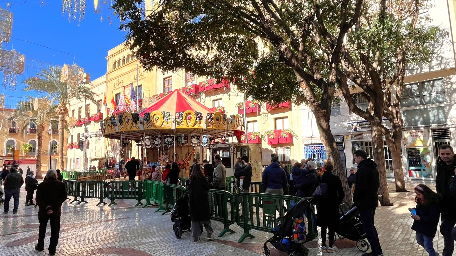 Carrusel Navidad Elche con niños 